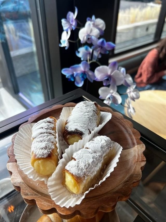 Pastry Cream Roll (2 Pack).
