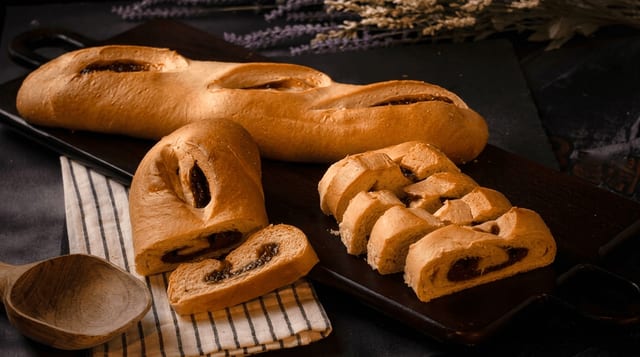 Pan de Guayaba.